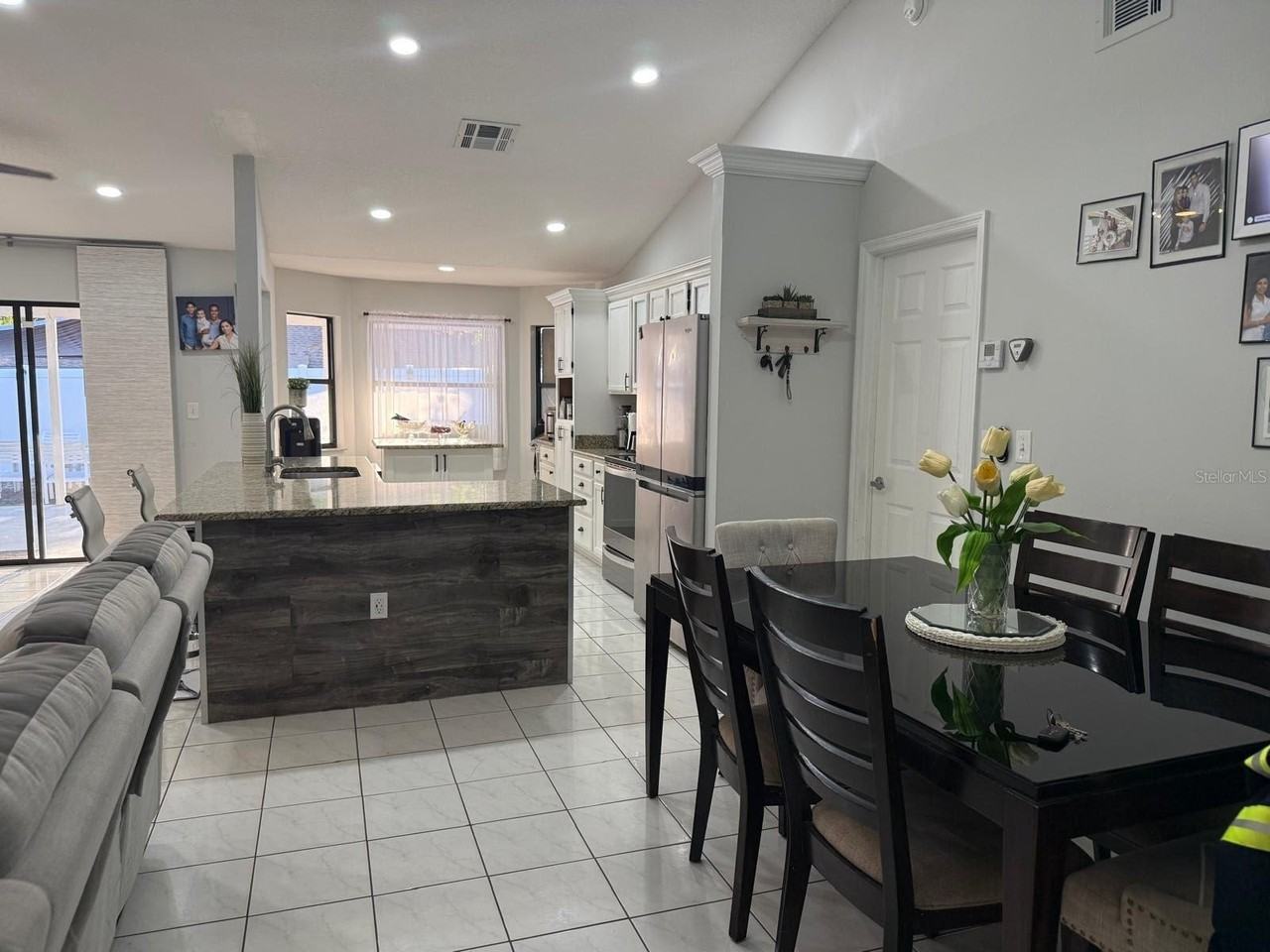 2906 Vienna Ln - Photo 4 of 5