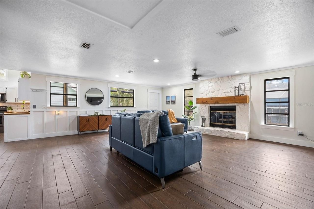 12756 Poinsettia Ave - Photo 7 of 39
