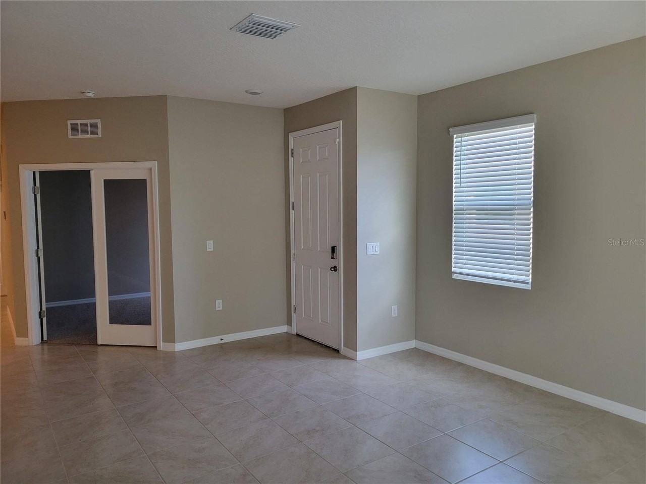 7788 Stonebrook Cir - Photo 4 of 30