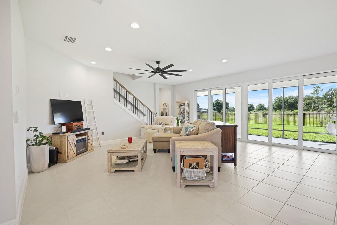 13180 Wellspring Dr - Photo 3 of 28
