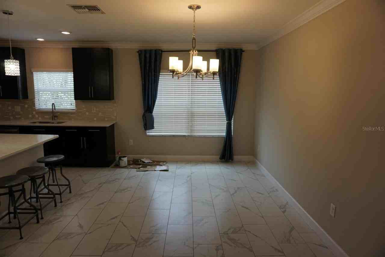 1535 W Cass St - Photo 5 of 21