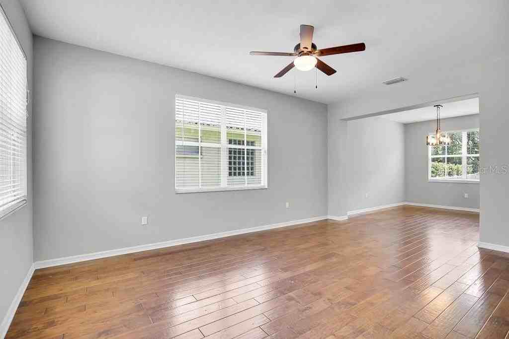 5602 Shady Creek Ct - Photo 4 of 44