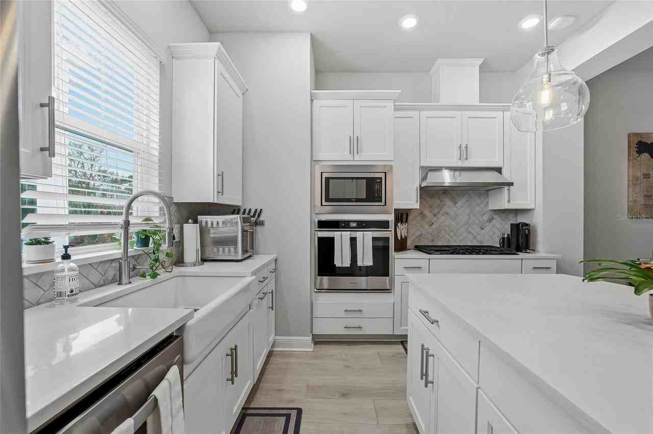 2510 W Cleveland St #2 - Photo 6 of 50