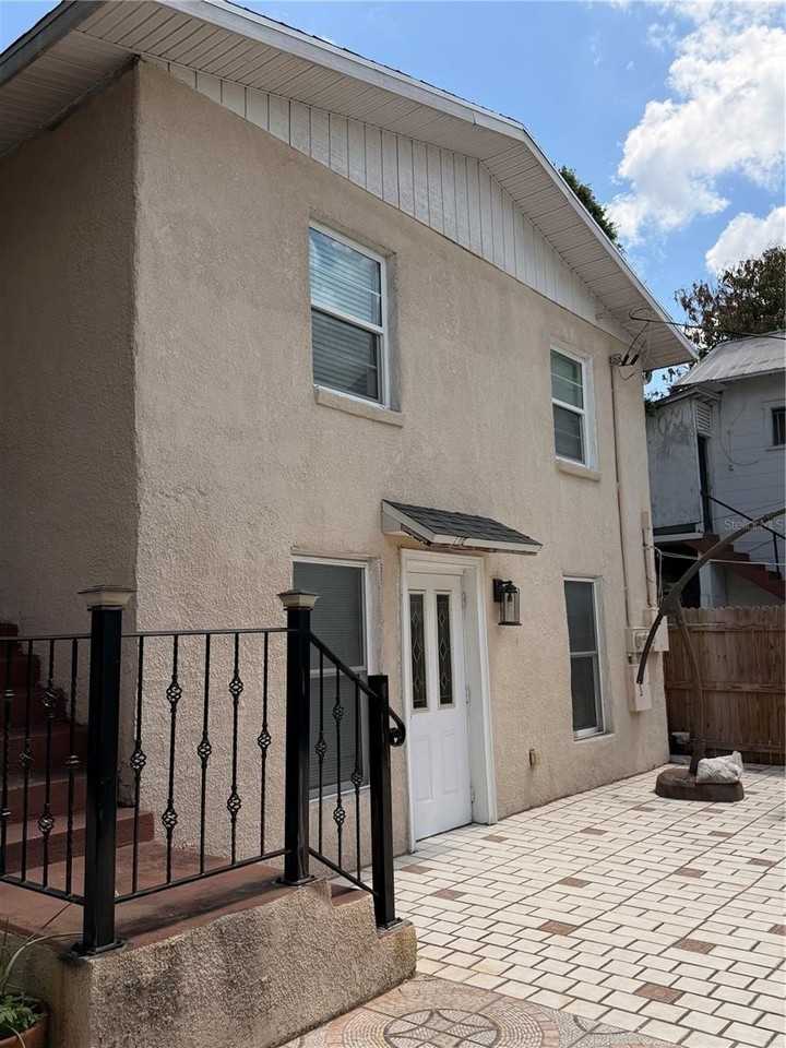 1212 E Columbus Dr #DOWN - Photo 2 of 25
