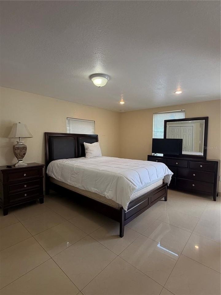 1212 E Columbus Dr #DOWN - Photo 4 of 25
