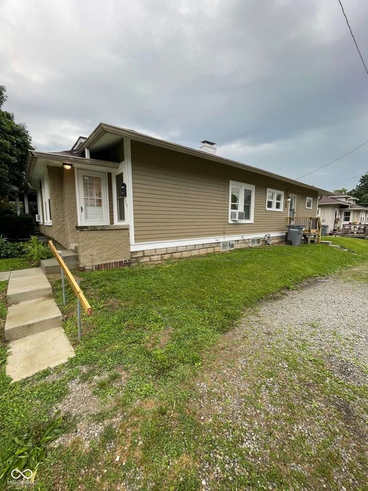 776 N Dequincy St - Photo 2 of 12