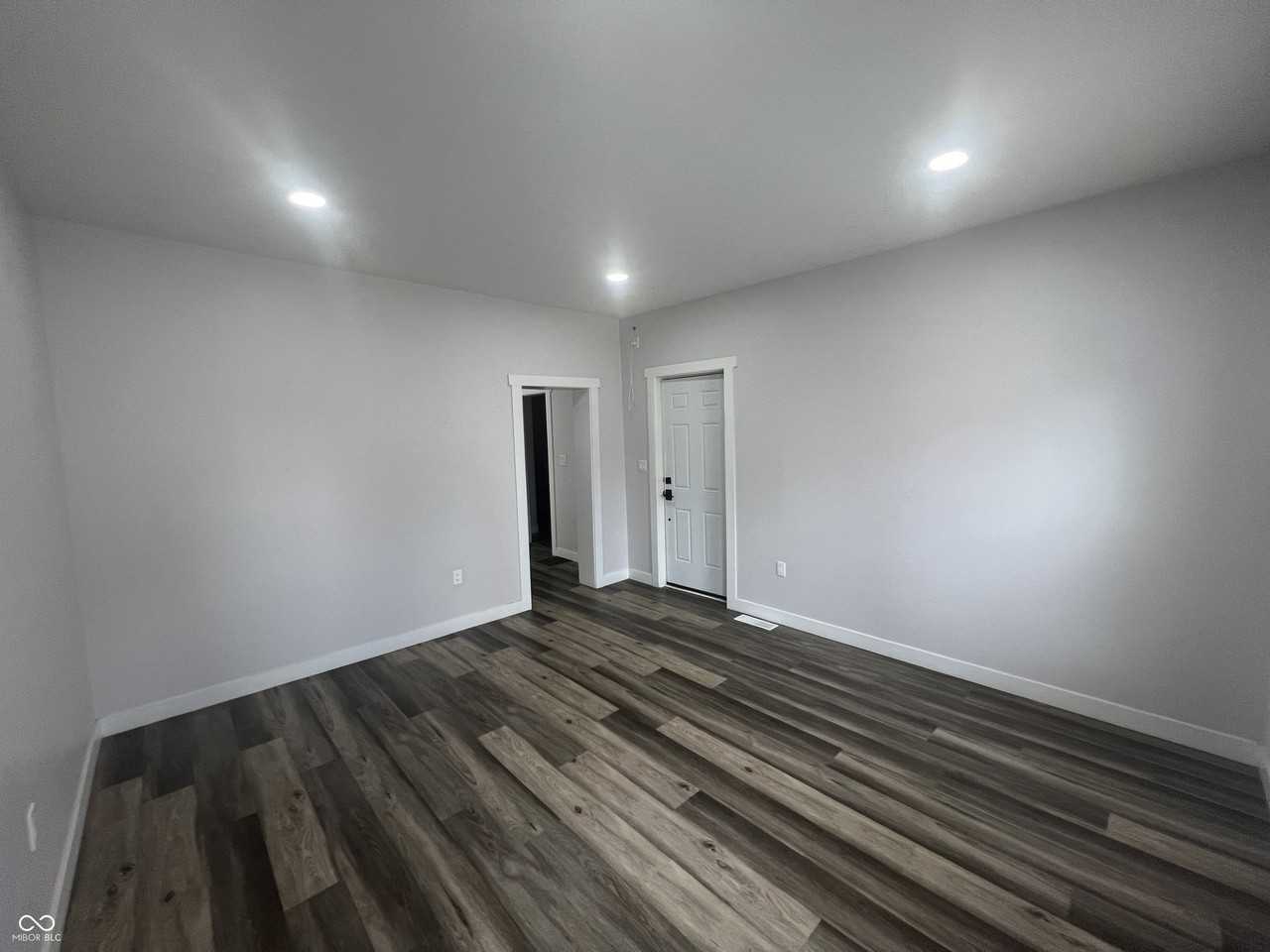 11 Iowa St - Photo 4 of 16