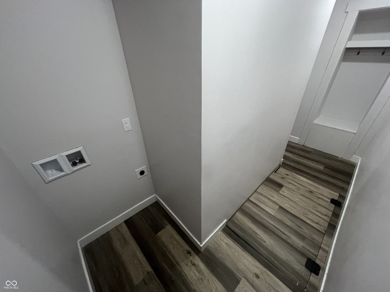 11 Iowa St - Photo 7 of 16
