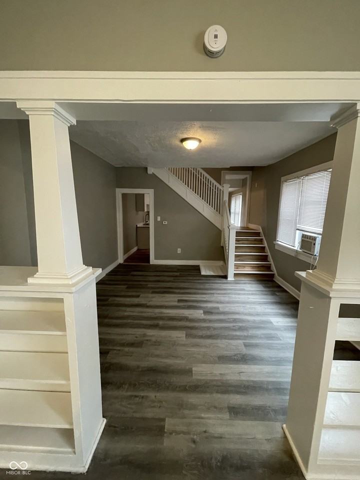 916 N Tuxedo St - Photo 5 of 16