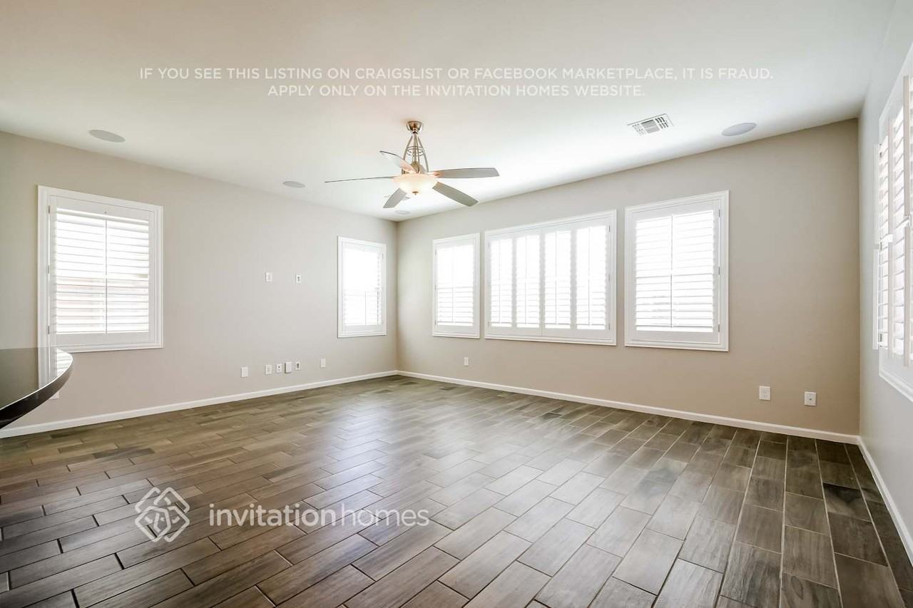12141 W Desert Moon Way - Photo 3 of 16