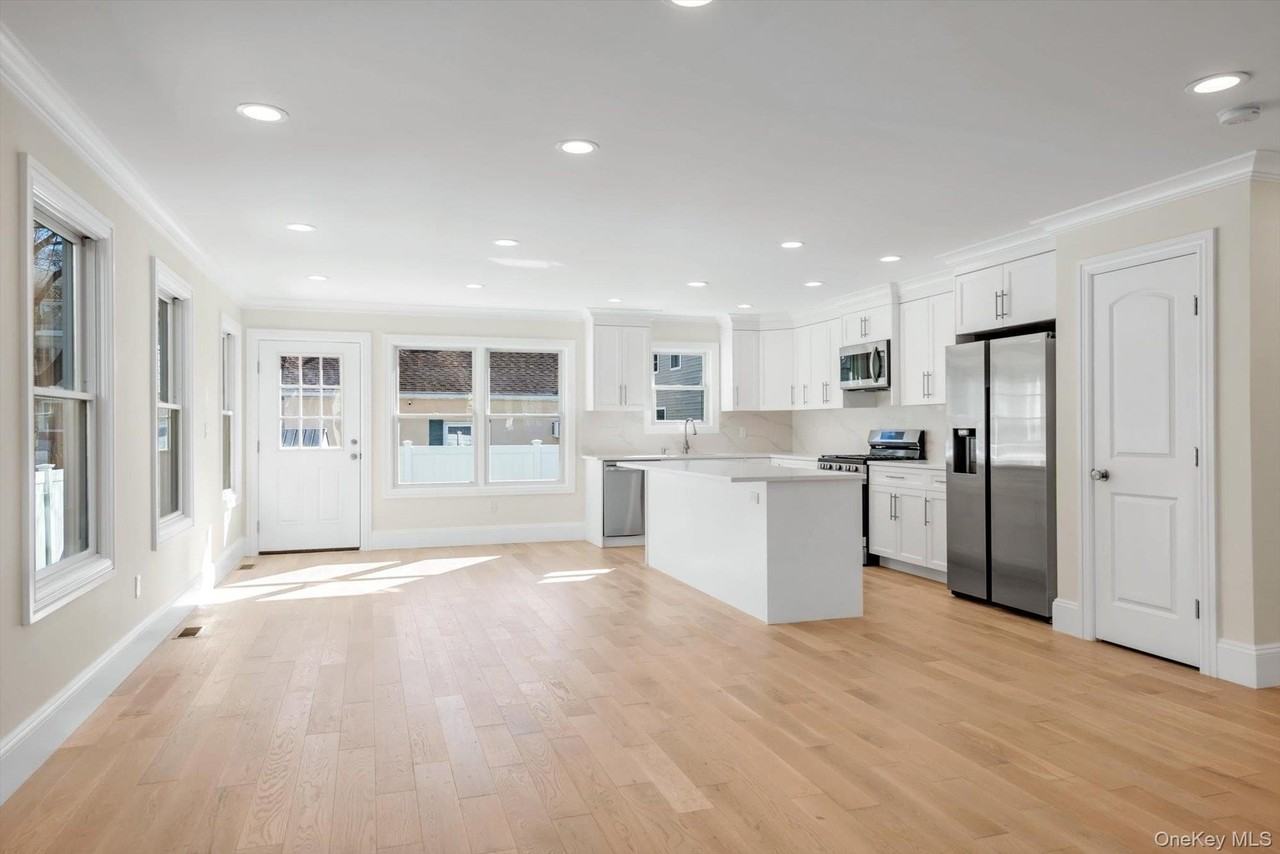 68 Edgewood Rd #B - Photo 3 of 22