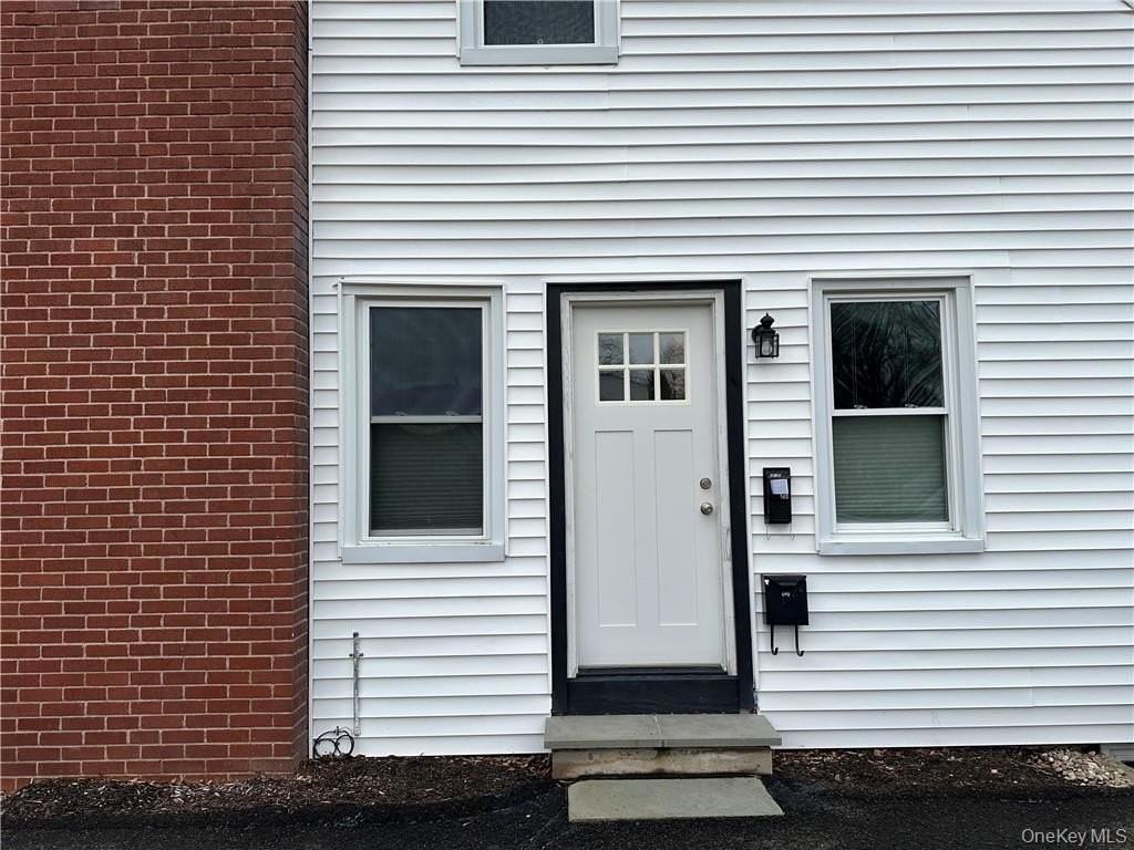 17 Harriman Ave #B - Photo 4 of 27