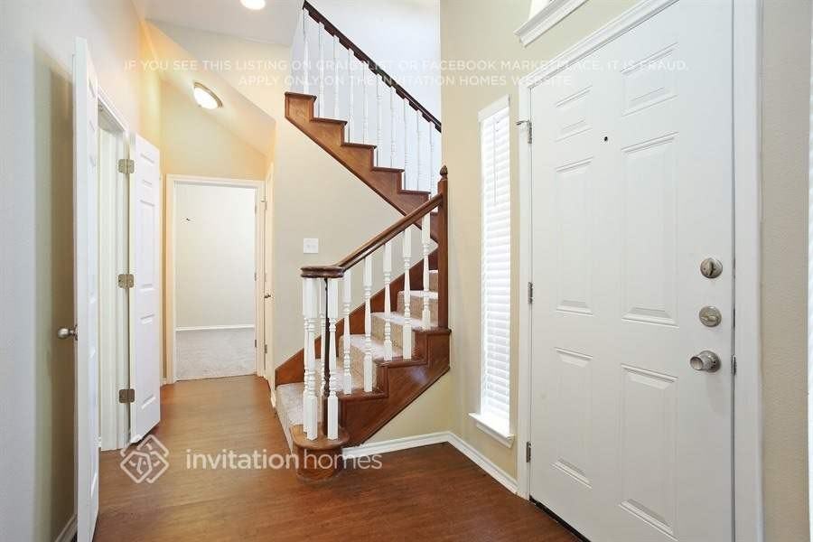 8809 Clearlake Dr - Photo 2 of 20