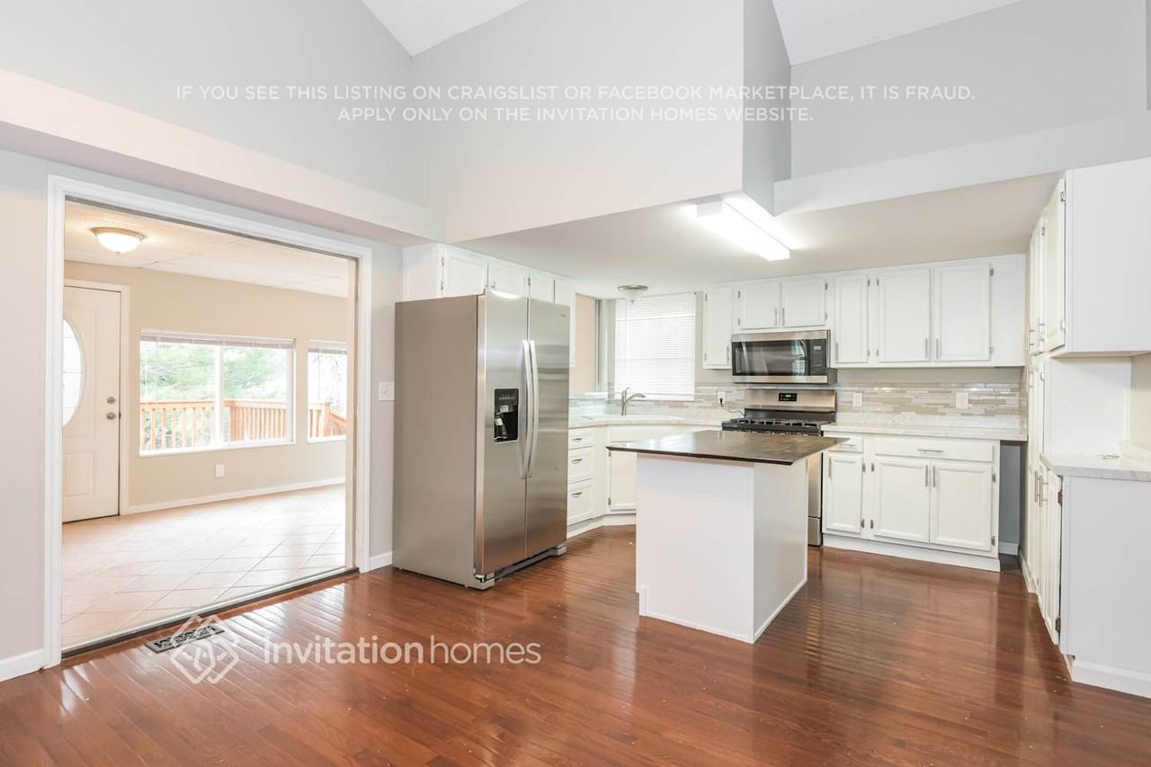 7838 Jared Way - Photo 7 of 16