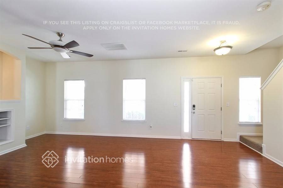 11620 Truan Ln - Photo 2 of 10