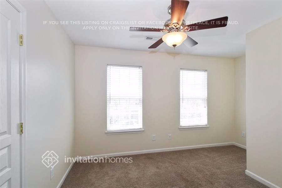 11620 Truan Ln - Photo 3 of 10