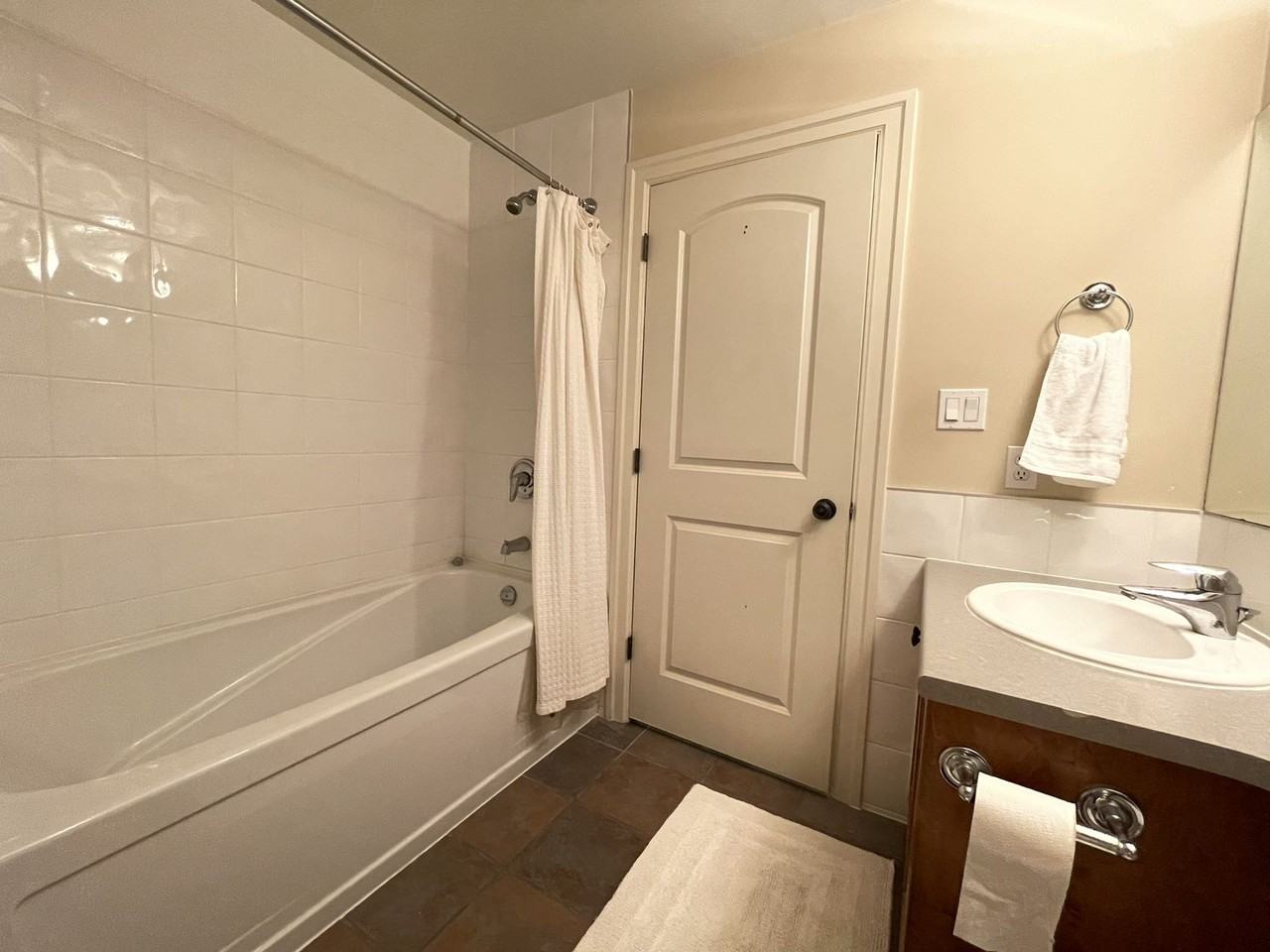 4027 36th Ave W #1 - Photo 6 of 10