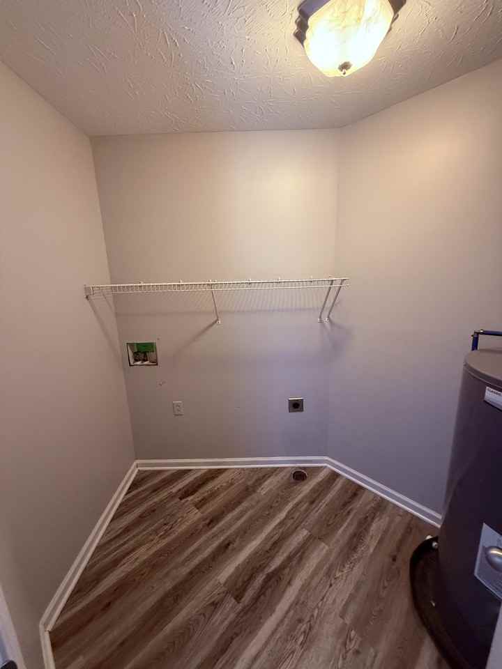 108 Hunter Ridge Dr #1 - Photo 3 of 11