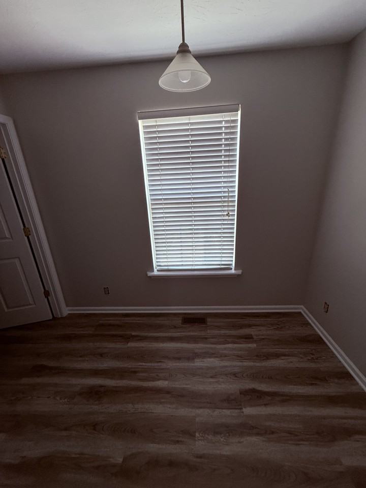 108 Hunter Ridge Dr #1 - Photo 4 of 11
