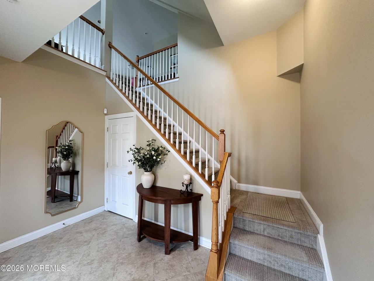 512 Abby Rd - Photo 2 of 16