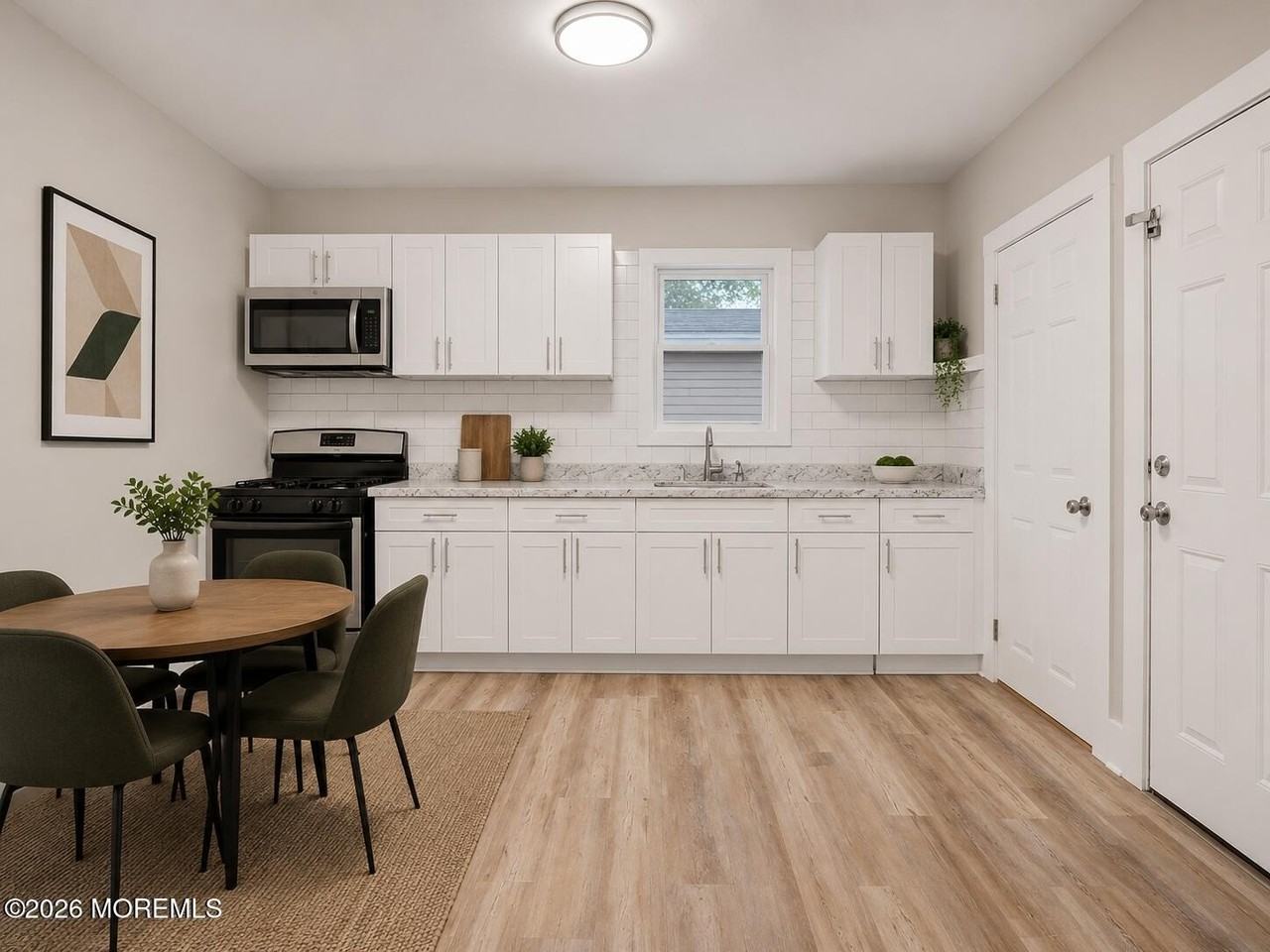 81 Holmes St - Photo 6 of 13