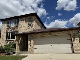 featured image of 8841 N Chester Ave #3