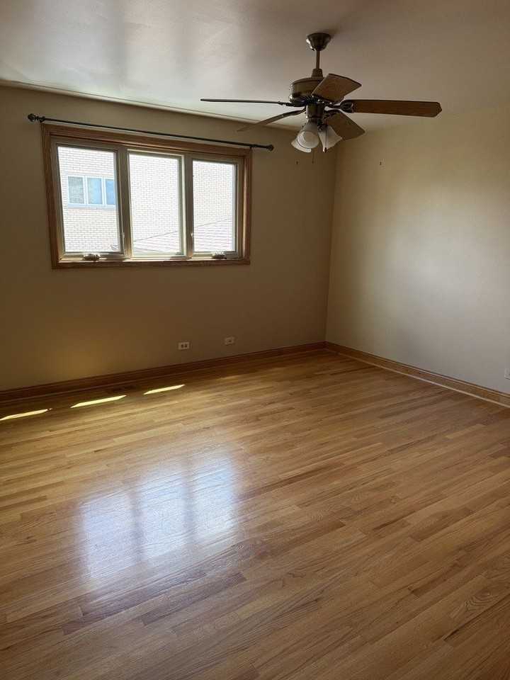 8841 N Chester Ave #3 - Photo 5 of 9