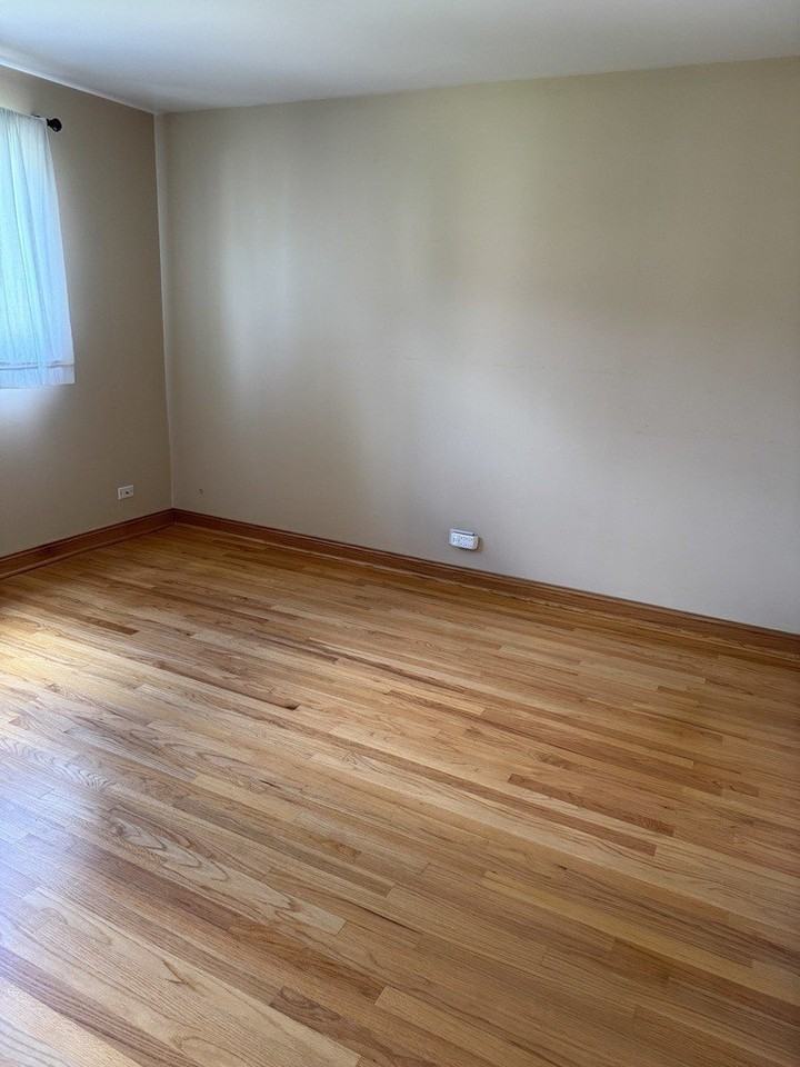 8841 N Chester Ave #3 - Photo 6 of 9