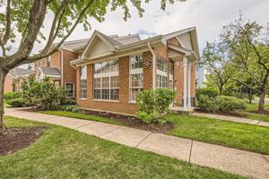 featured image of 1 Charlotte Cir