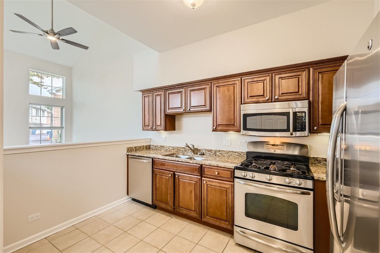 1 Charlotte Cir - Photo 4 of 11