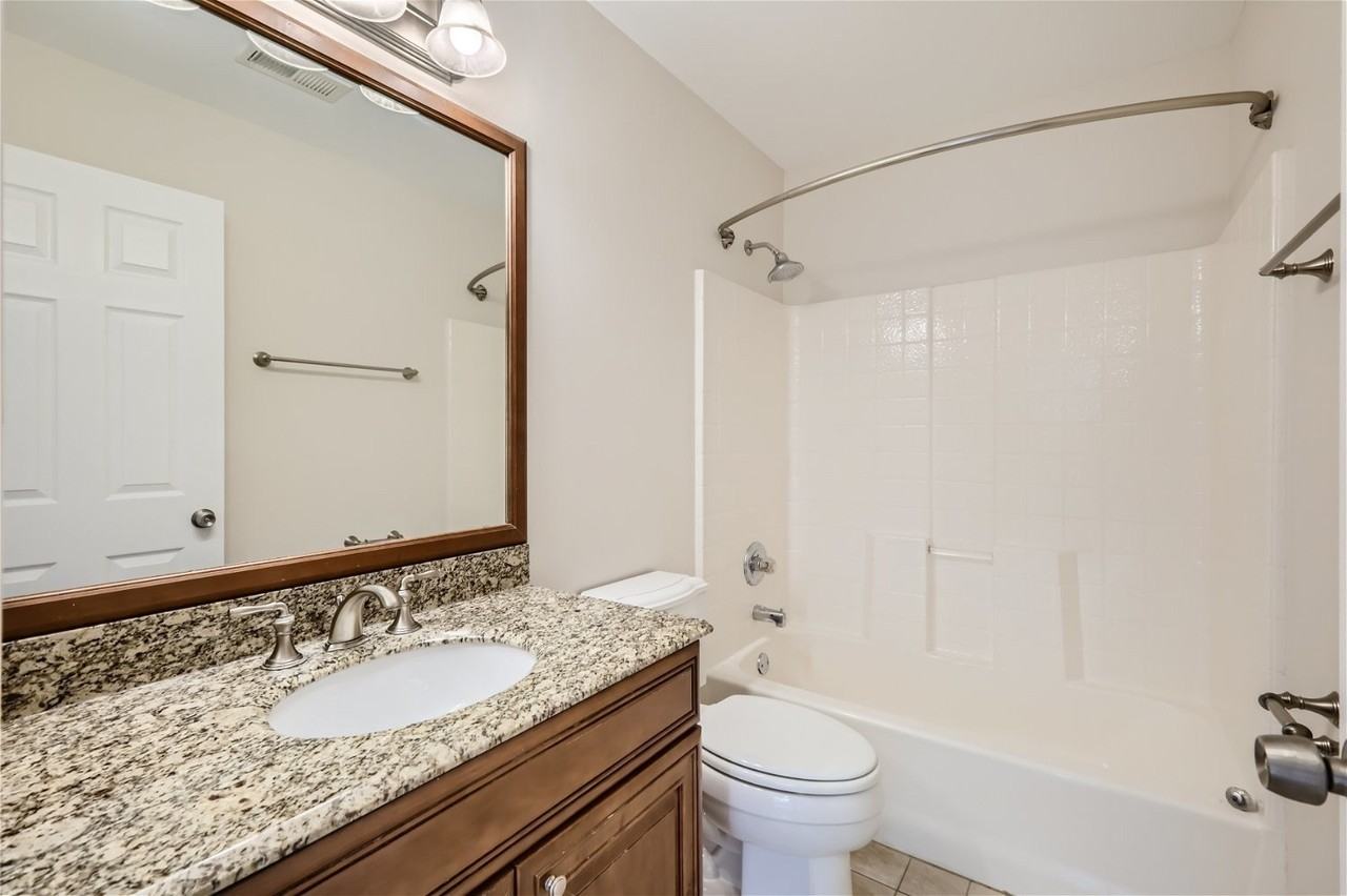 1 Charlotte Cir - Photo 7 of 11
