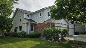 121 Hampton Ave - Photo 1 of 1