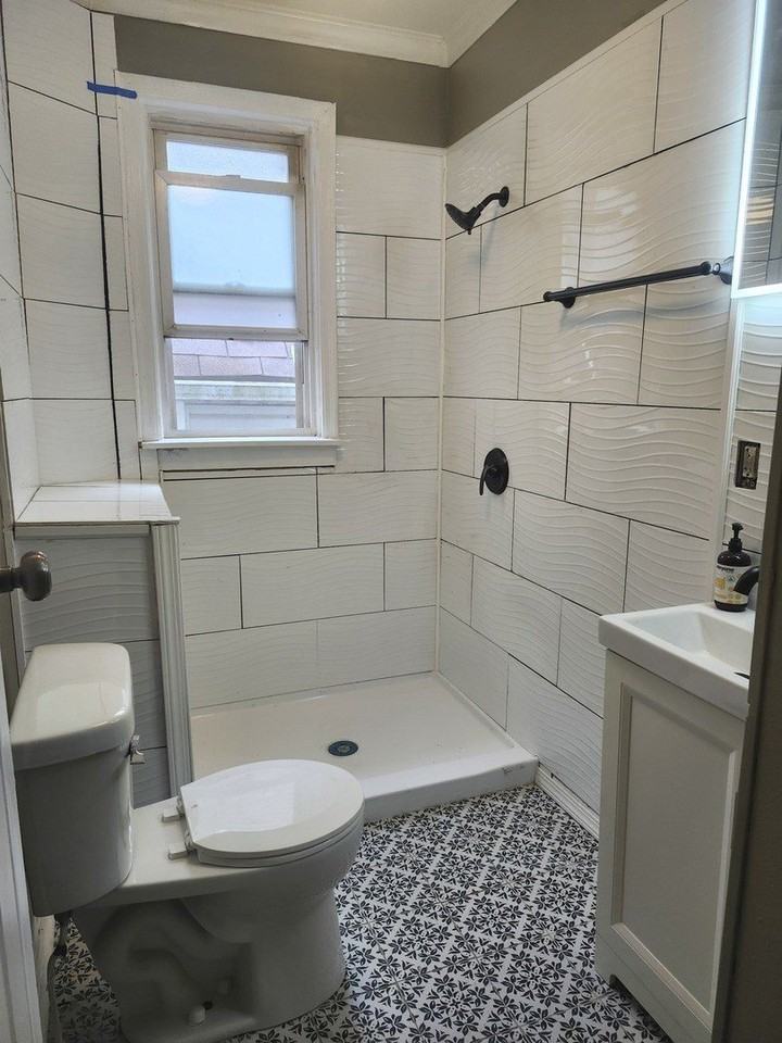 3019 E 80th St #2 - Photo 4 of 7