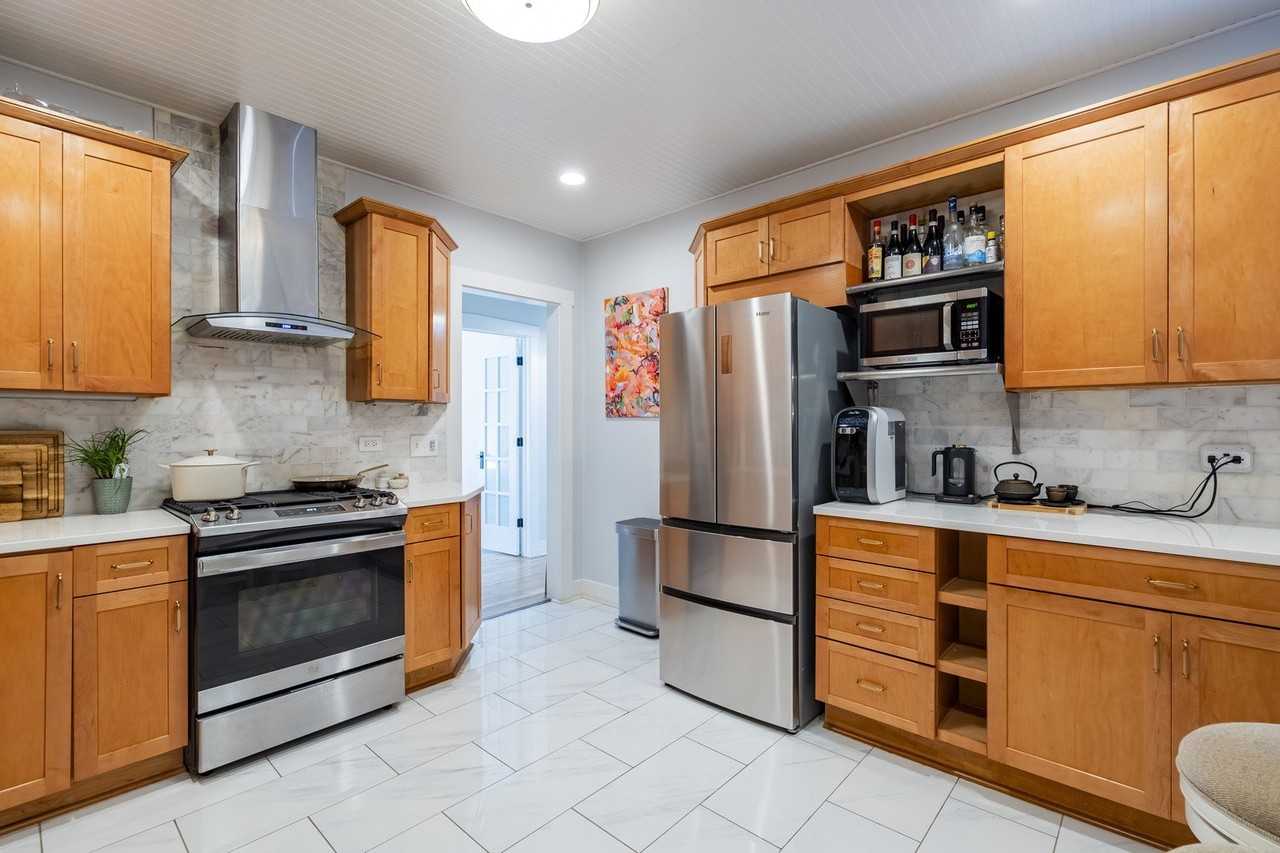 745 W Brompton Ave #2 - Photo 7 of 16