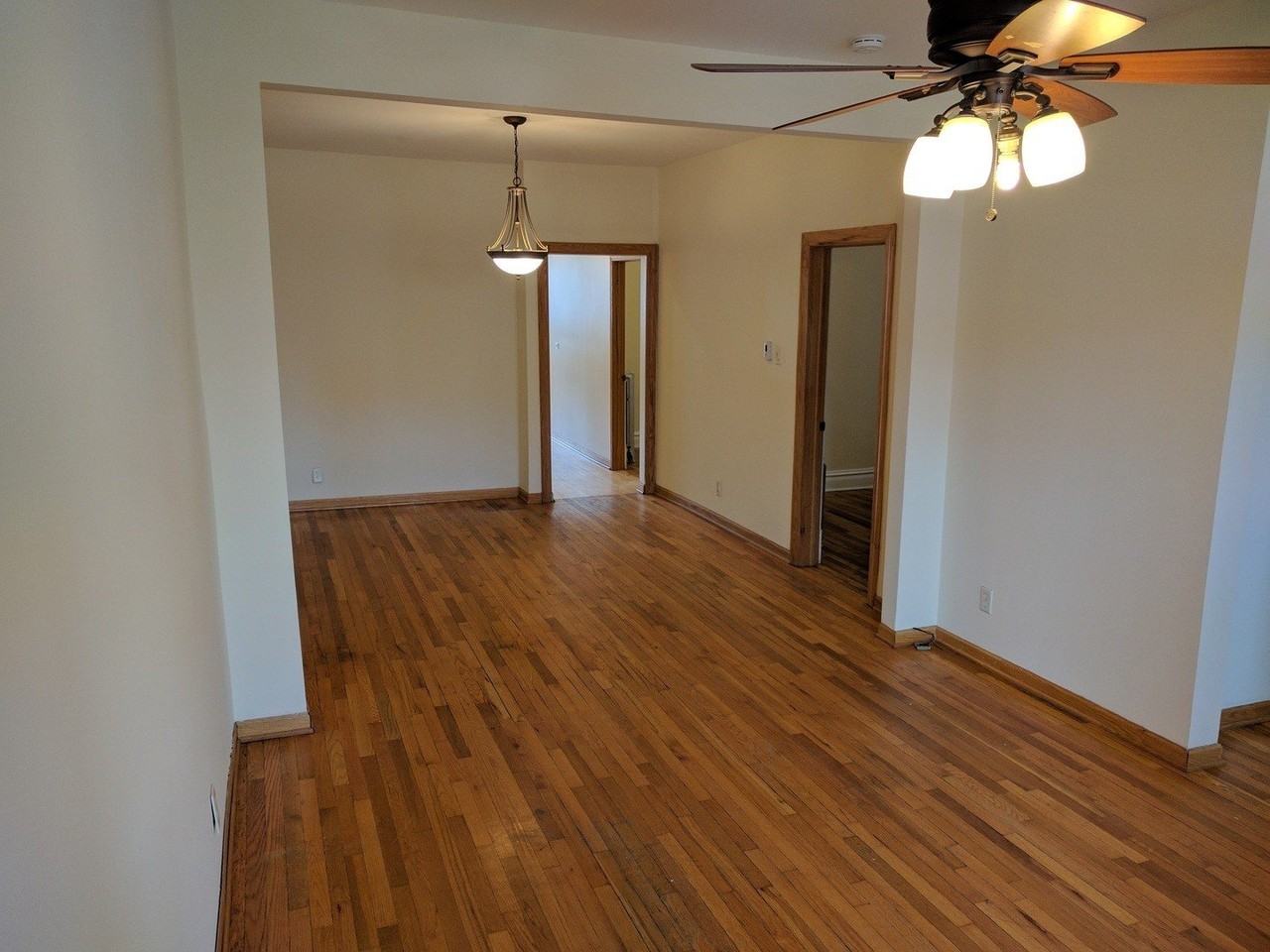 5147 W Cullom Ave #1 - Photo 3 of 6