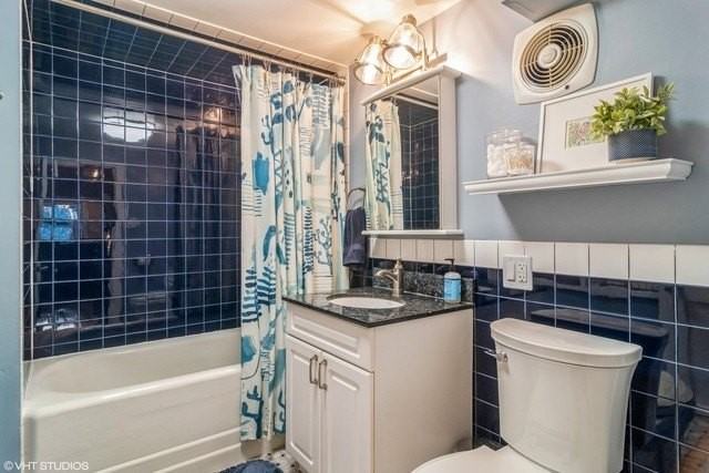 2042 N Winchester Ave #G - Photo 6 of 11