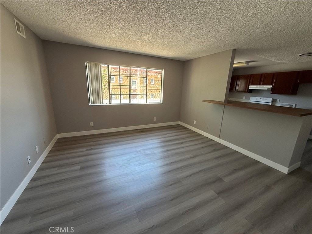 211 Magnolia Ave #205 - Photo 2 of 9