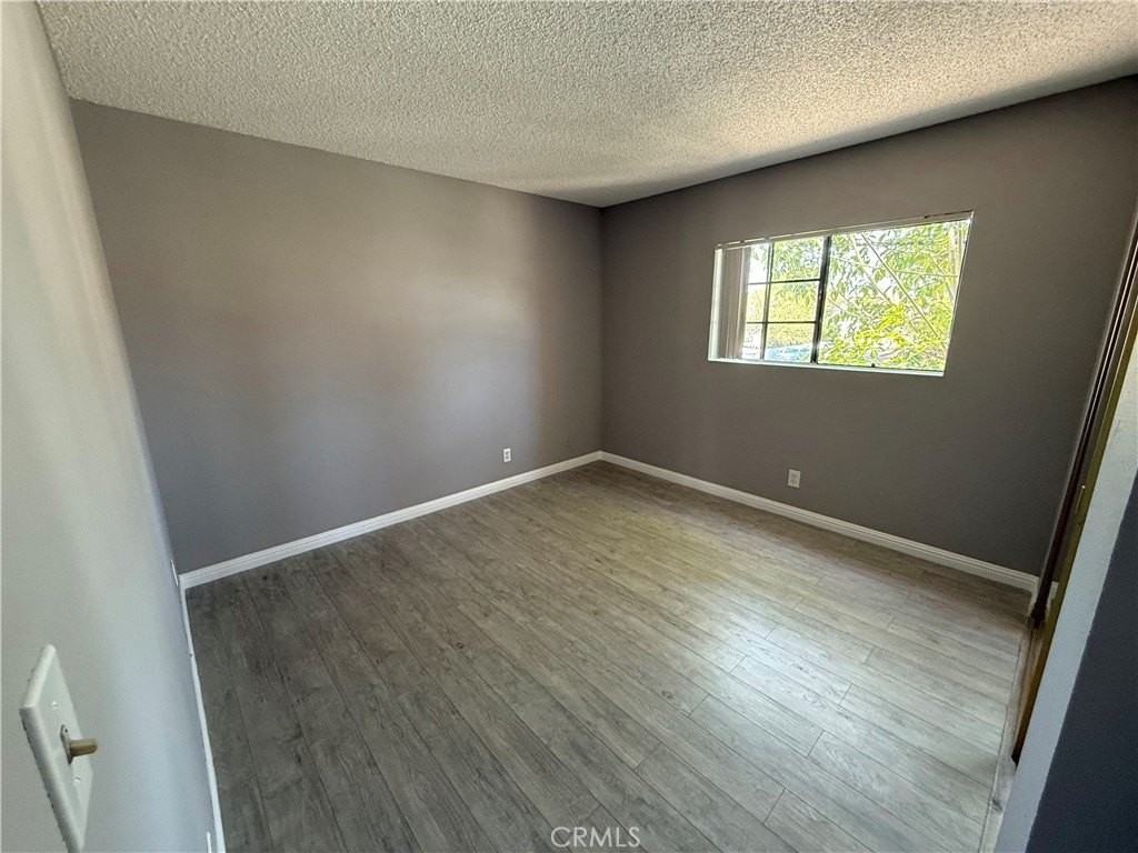 211 Magnolia Ave #205 - Photo 5 of 9
