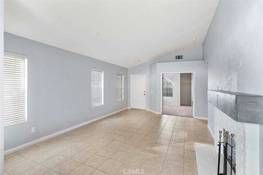 28243 Valombrosa Dr - Photo 3 of 19