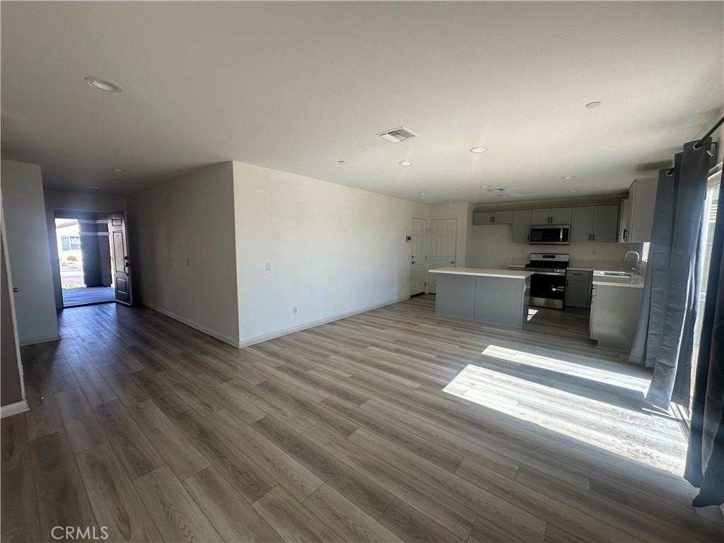 12587 Egan Pl - Photo 7 of 21