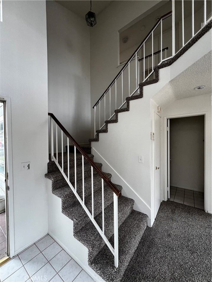 1195 Bautista Ln - Photo 4 of 29