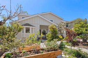 featured image of 5618 Bellevue Ave