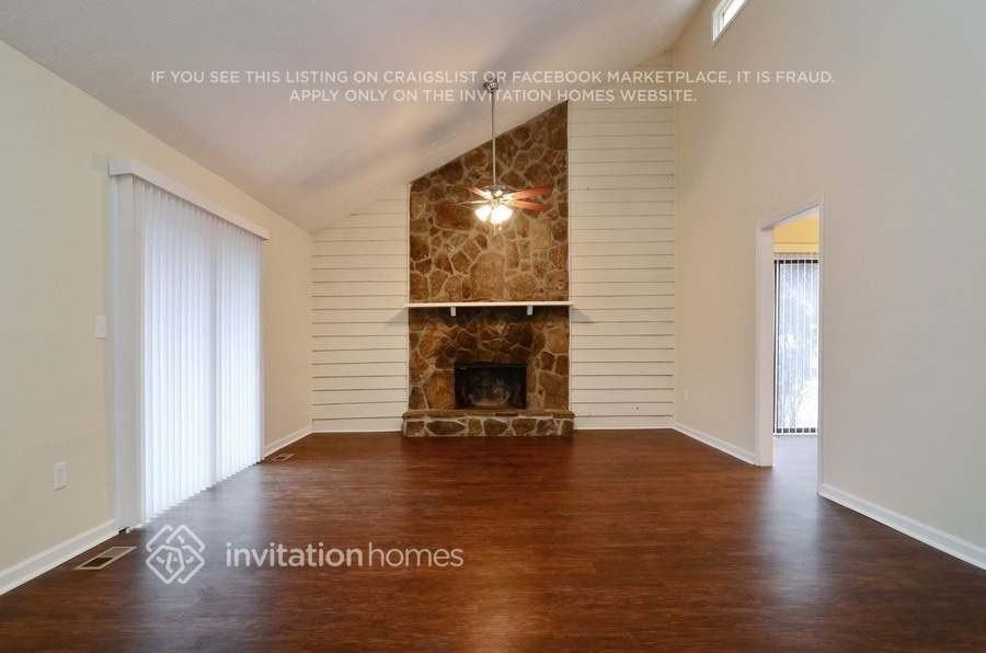 6601 Valley Hill Dr Sw - Photo 2 of 11