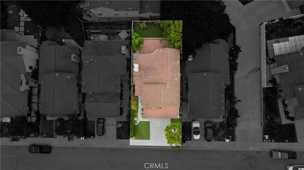 25075 Sanoria St - Photo 4 of 23