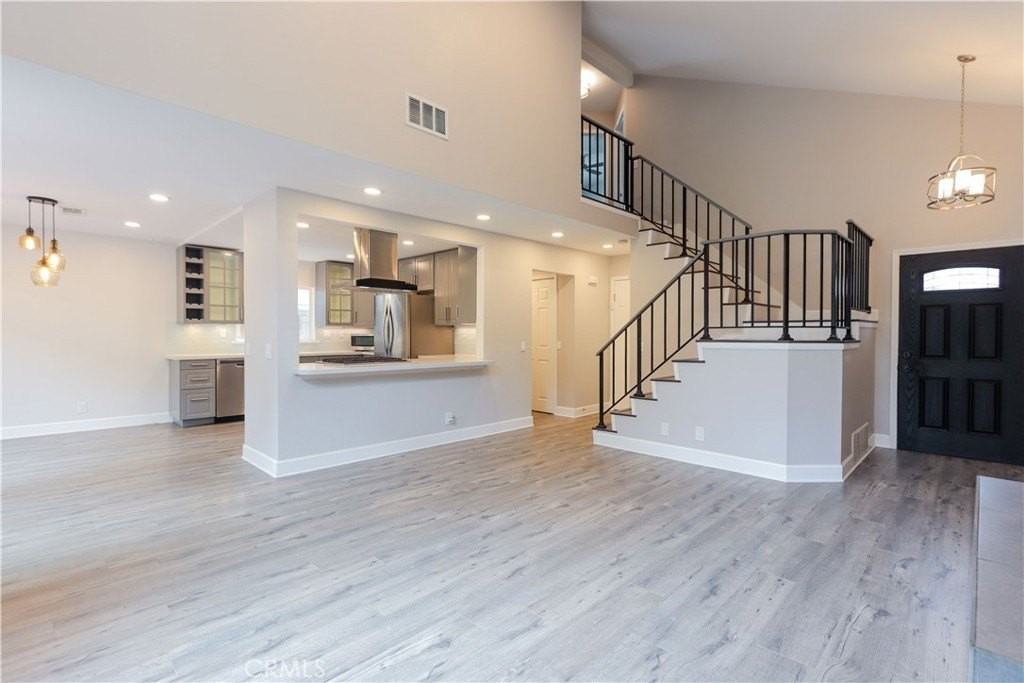 25075 Sanoria St - Photo 7 of 23