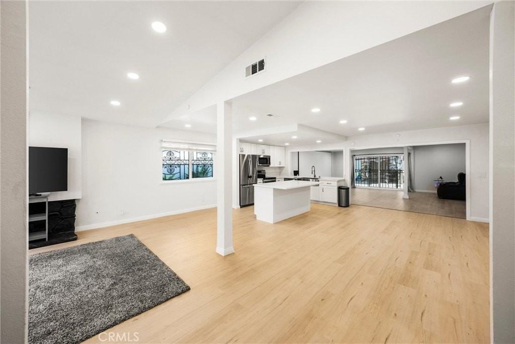 13509 Destino St - Photo 4 of 39