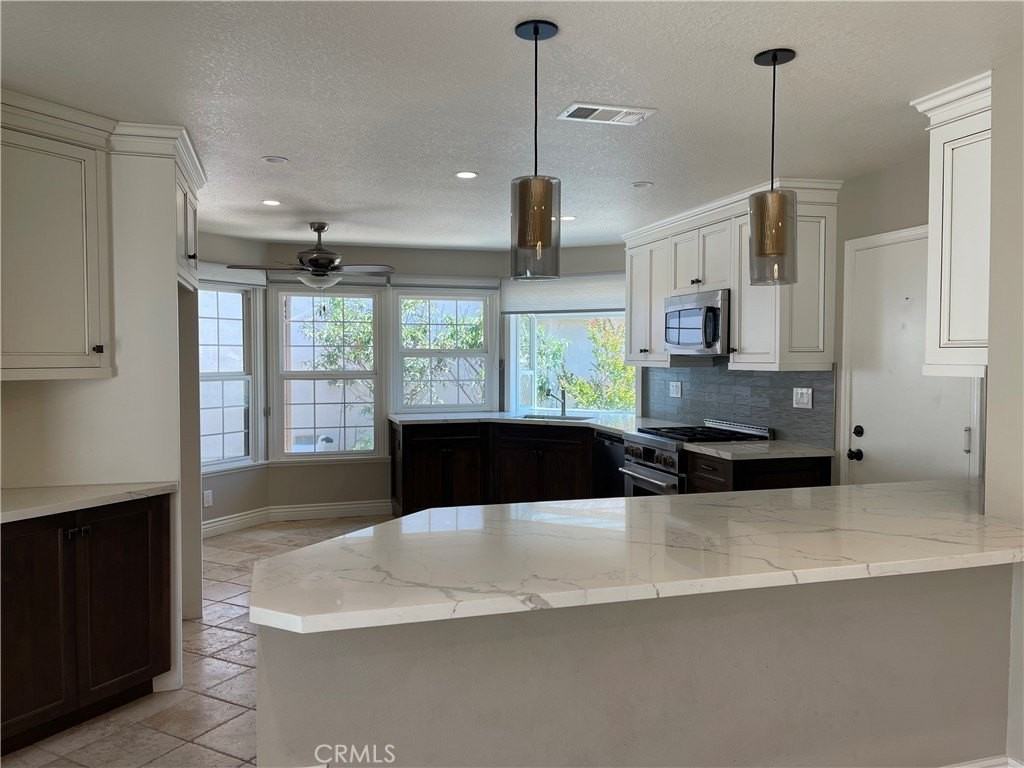 609 W Palm Dr - Photo 5 of 17
