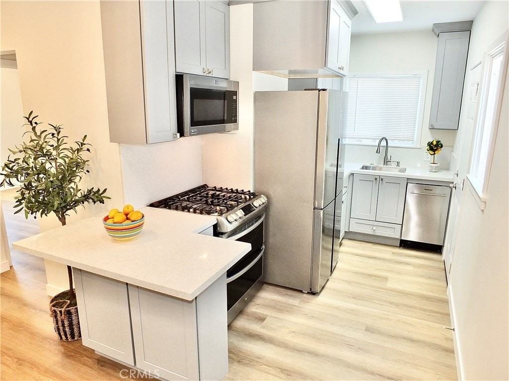 61 W Louise St - Photo 2 of 23