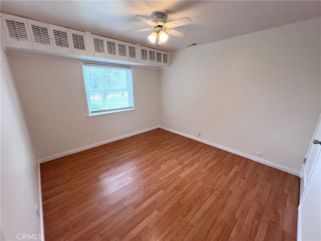 701 Center St - Photo 7 of 17