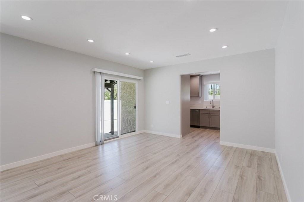 14151 Gager St - Photo 6 of 42